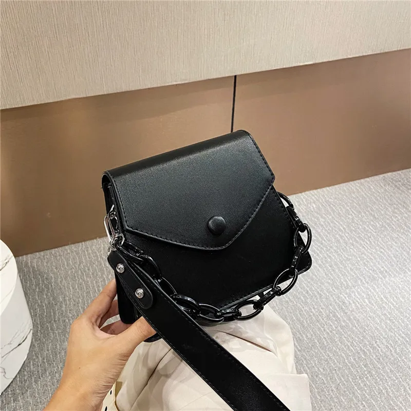 

Solid Color Thick Chain Small PU Leather Crossbody Bags For Women 2021 Summer Shoulder Cross Body Bag Ladies Handbags