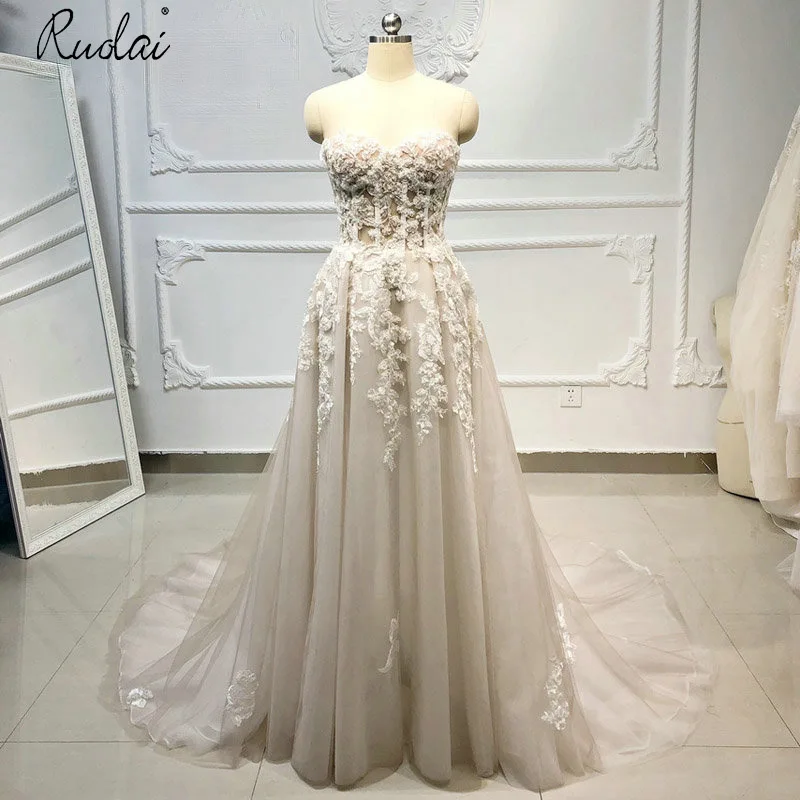 

Платье Свадебное ТРАПЕЦИЕВИДНОЕ Тюлевое, Пляжная свадебная одежда без бретелек, с аппликацией, со шлейфом, для невесты