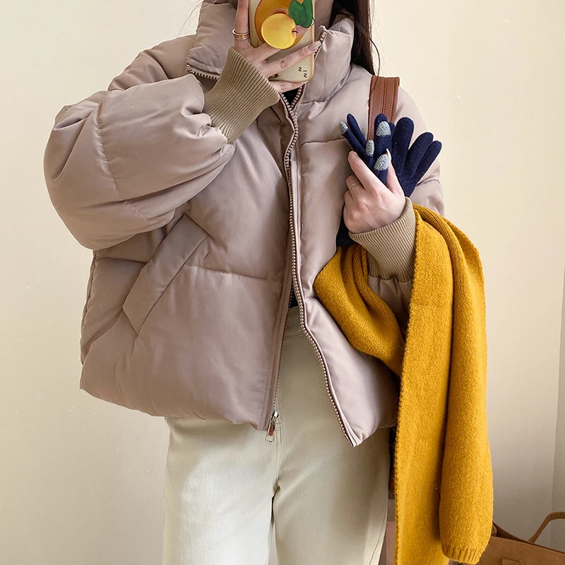 Женская зимняя куртка с воротником-стойкой свободного покроя | одежда