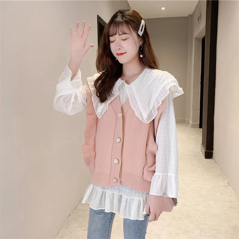 Женский трикотажный жилет с оборками и рубашка большими лацканами свитер без