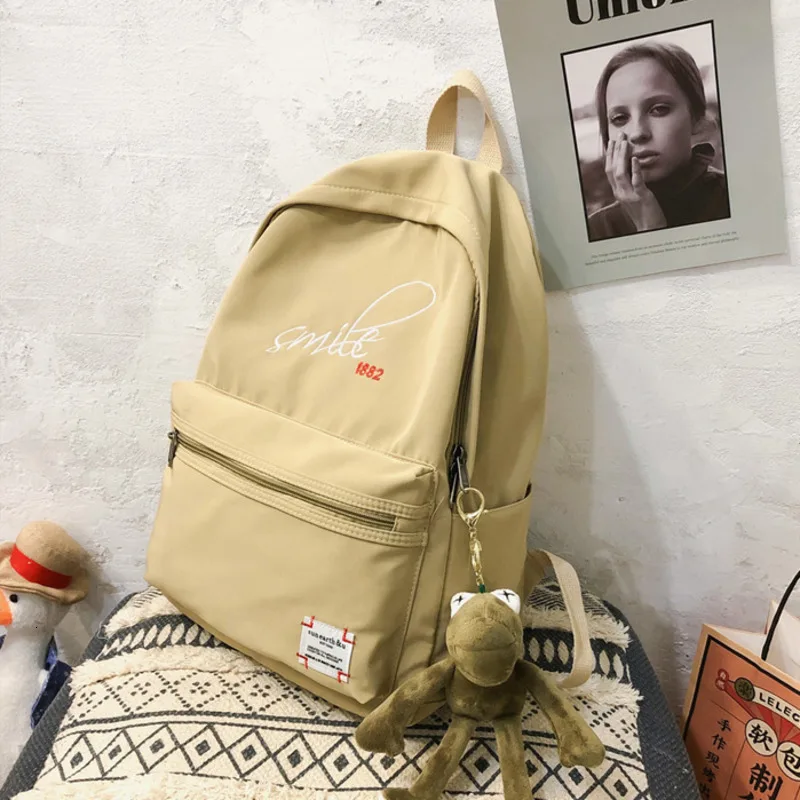 Женский рюкзак с изысканной вышивкой водонепроницаемый нейлоновый лягушкой для