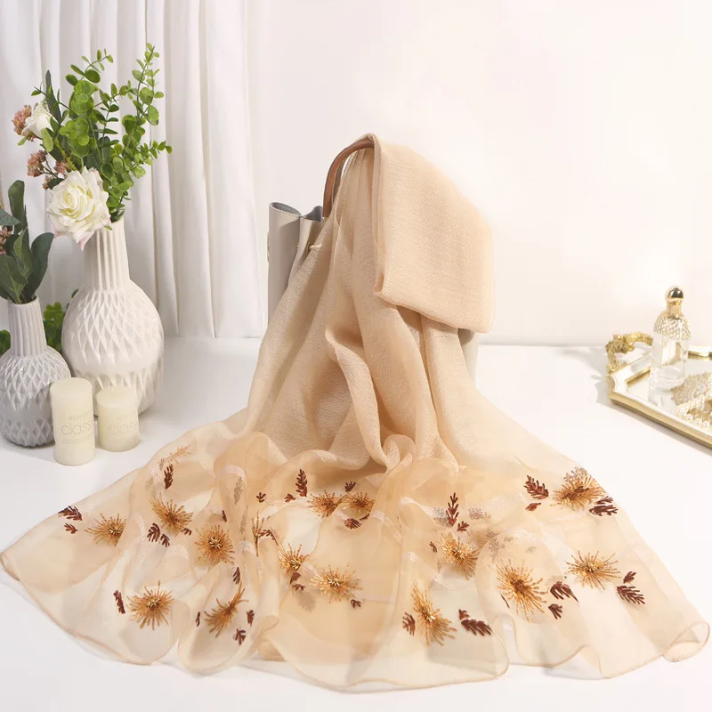 

2020 women scarf fashion plaid cashmere scarves lady winter shawls and wraps knitted foulard Triangle White