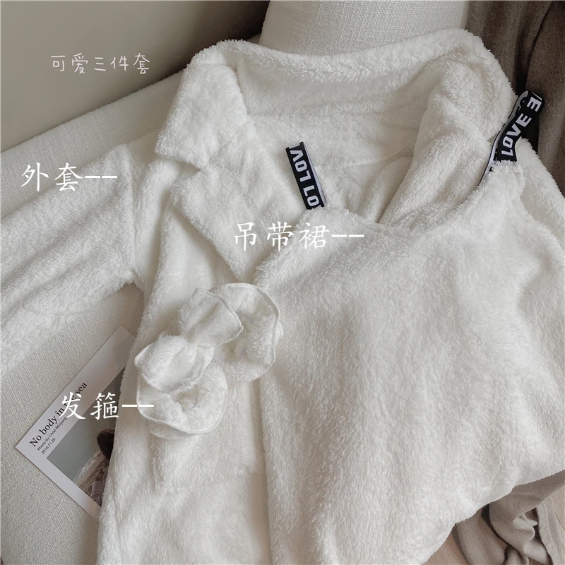 

White Plush Pajama Robe+Sleepdress+Hair band 3-Piece Set Girls' Suspender Skirt Loose Sexy Sleepwear Keep warm Women's Homewear