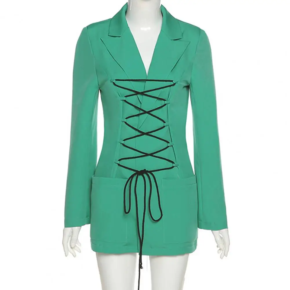 Женский офисный блейзер с карманами облегающий жакет отложным воротником