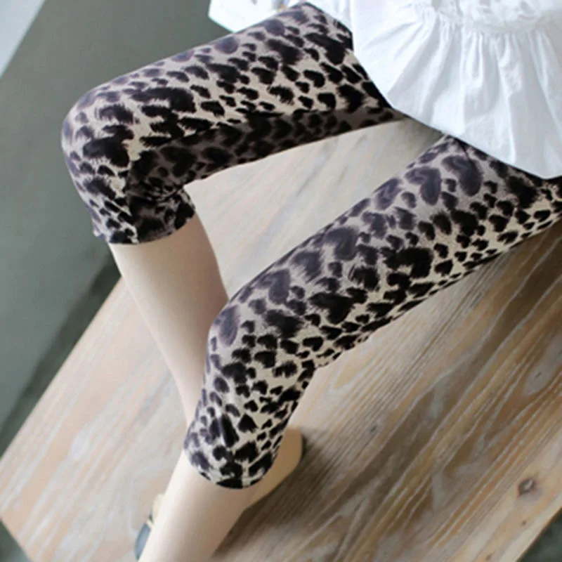 

Plus Size Short Pants Casual Capris Women Summer Leggings Floral Printed Black Street Wear High Waist Sexy Legging