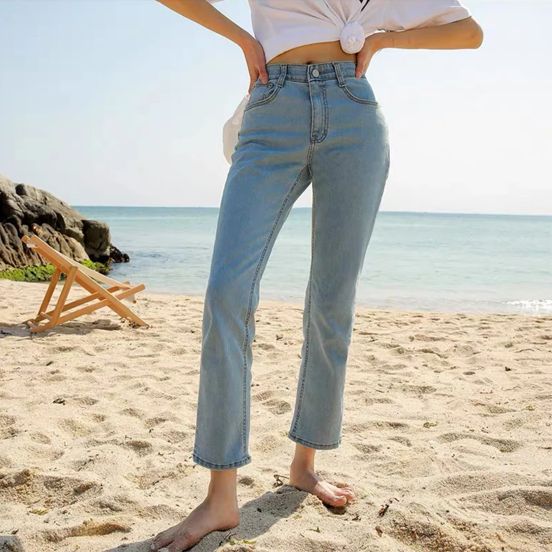 

Женские джинсы МАЗ в Корейском стиле