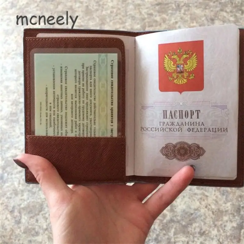 Розовый Пантера заграничного паспорта чехол ID карт из искусственной кожи с