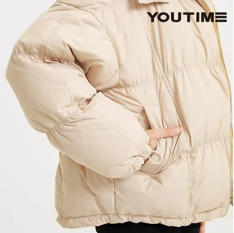 

Winter new bread style warm down coats female original design stitching was thin stand collar hooded down jacket F79