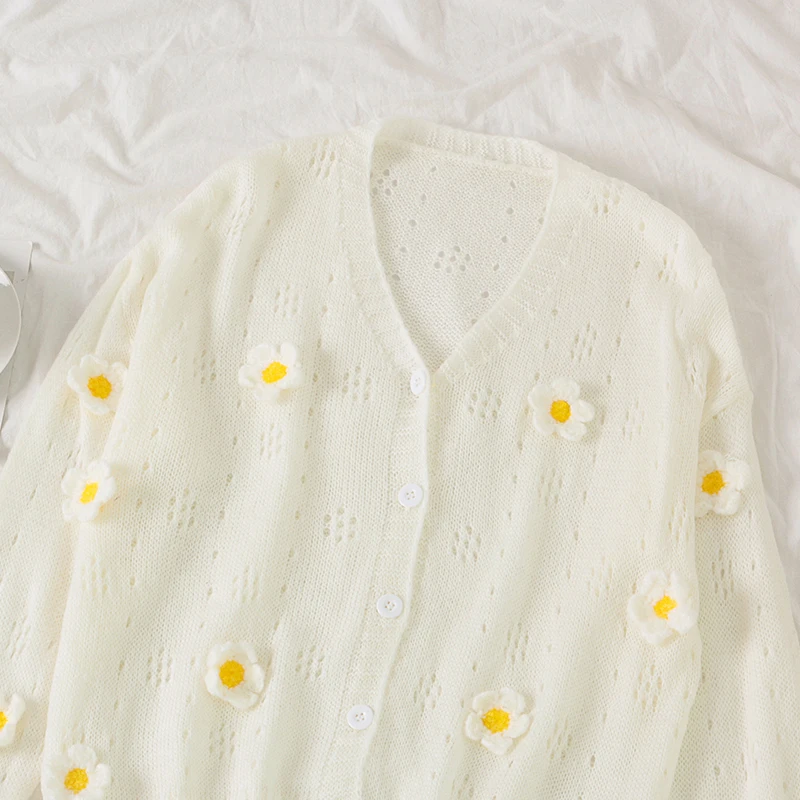 

Women Knitted Cute Fashion Loose Sweater Spring Autumn V-Neck Lantern Sleeve Embroidery Floral Harajuku Female Cardigan