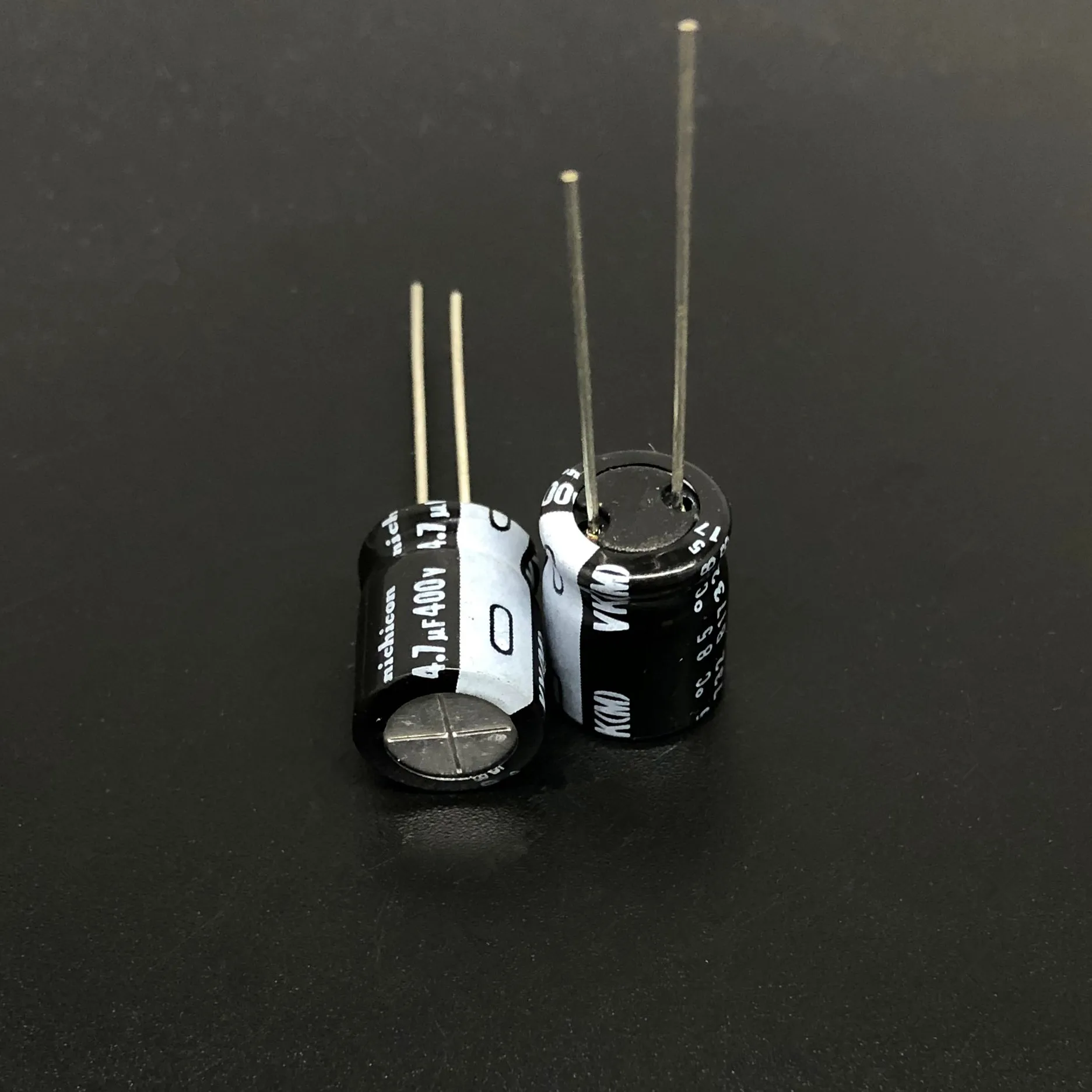 

5pcs/50pcs 4.7uF 400V NICHICON VK Series 10x12.5mm 400V4.7uF High Quality Aluminum Electrolytic Capacitor