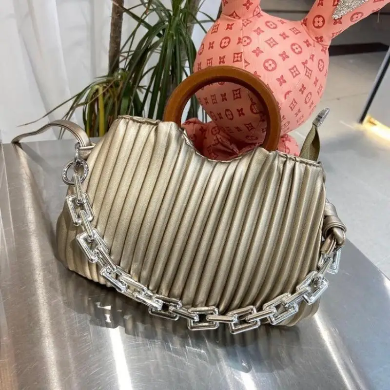 

Retro Wood Clip Shoulder Crossbody Bag Women Pleated Shell Handbags 2021 Women's New Shopper Crossbody Bag Simple Top-Handle Bag