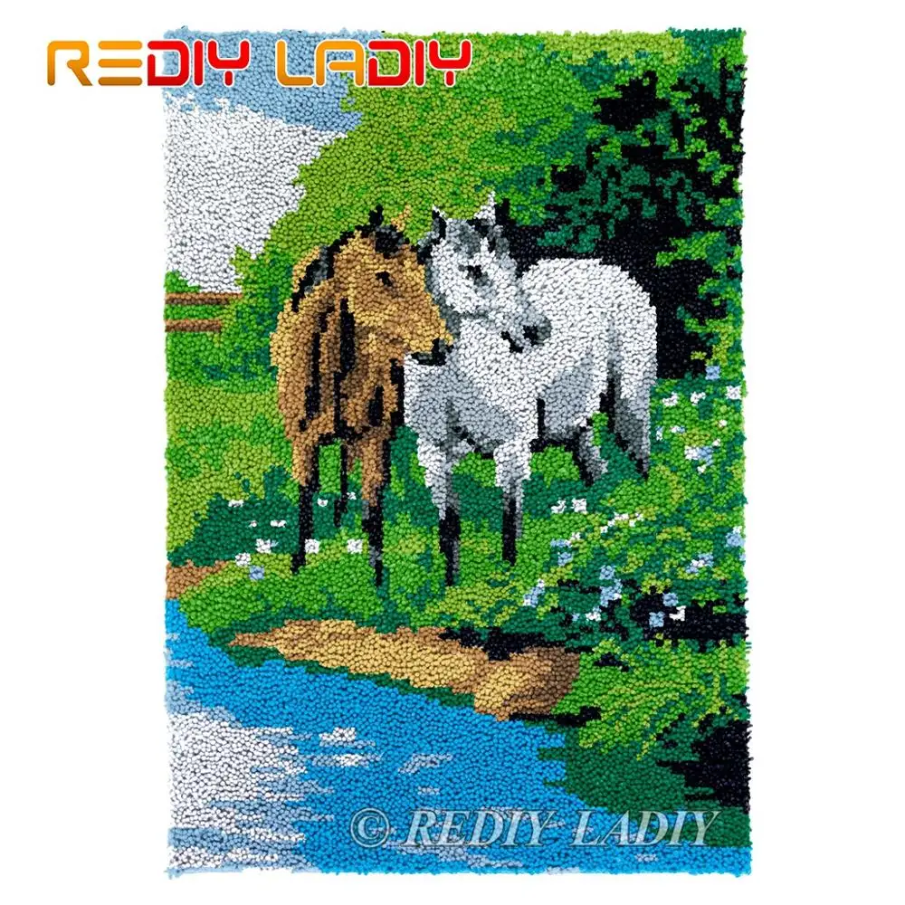 

Latch Hook Kits Two Horses Lake Chunky Yarn Embroidery Crocheting Tapestry Kits Needlework Arts & Crafts DIY Carpet Rug 58*87cm