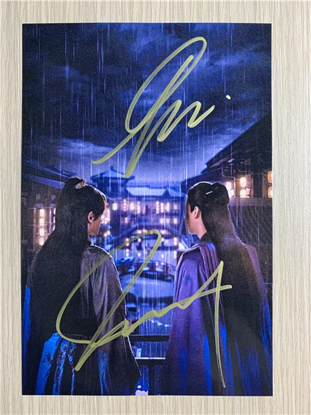 Китайская надпись WuXia Word Of Honor Gong фото Jun Zhang Zhehan с подписью Wink Xing Ah Xu Wuhu