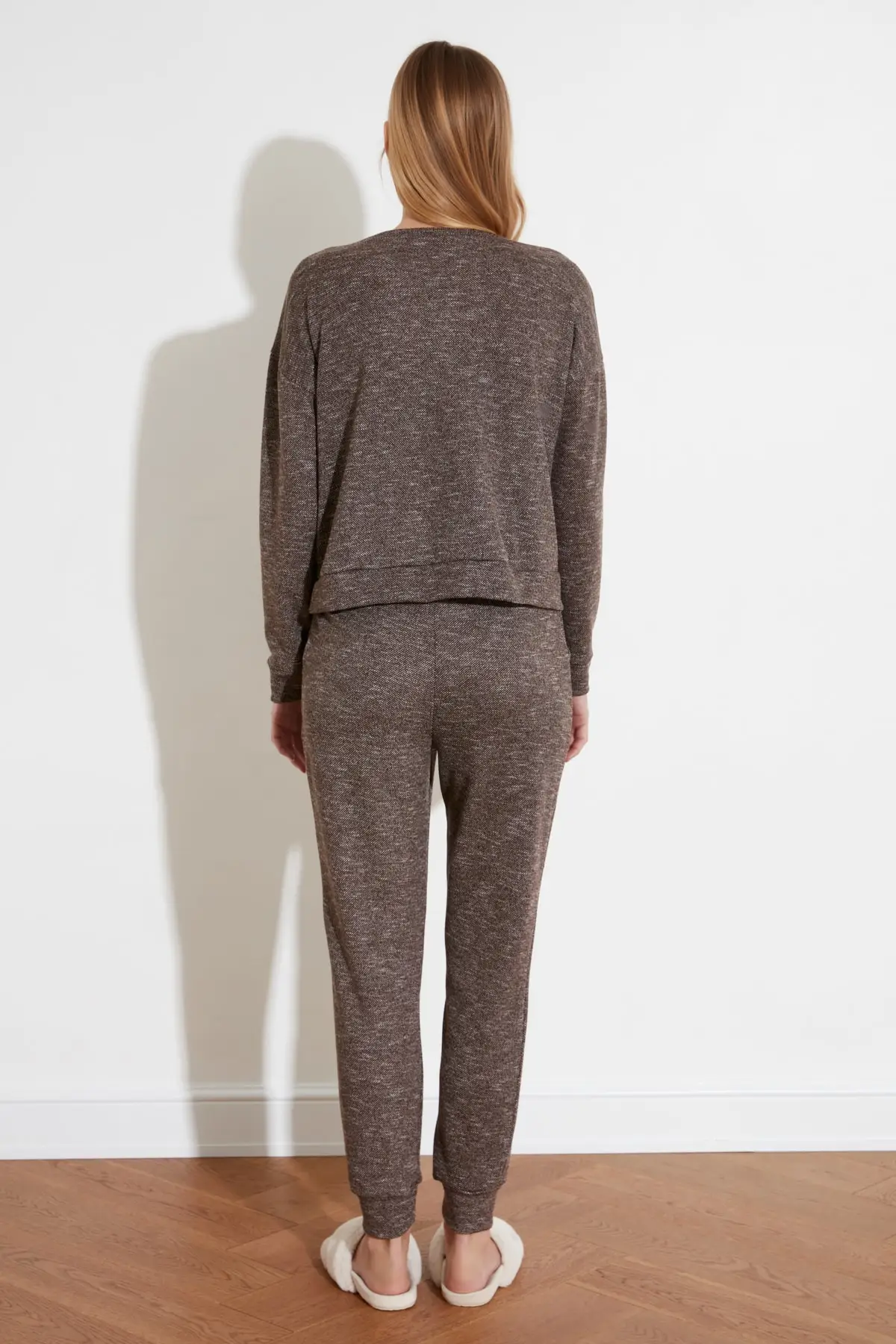 

Trendyol Avacado Embroidered Knitted Pajama set THMSS21PT0052