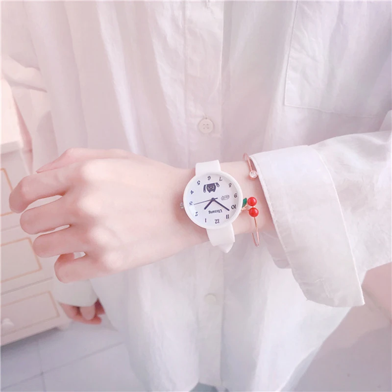 Женские кварцевые часы с маленьким циферблатом и силиконовым ремешком | Наручные