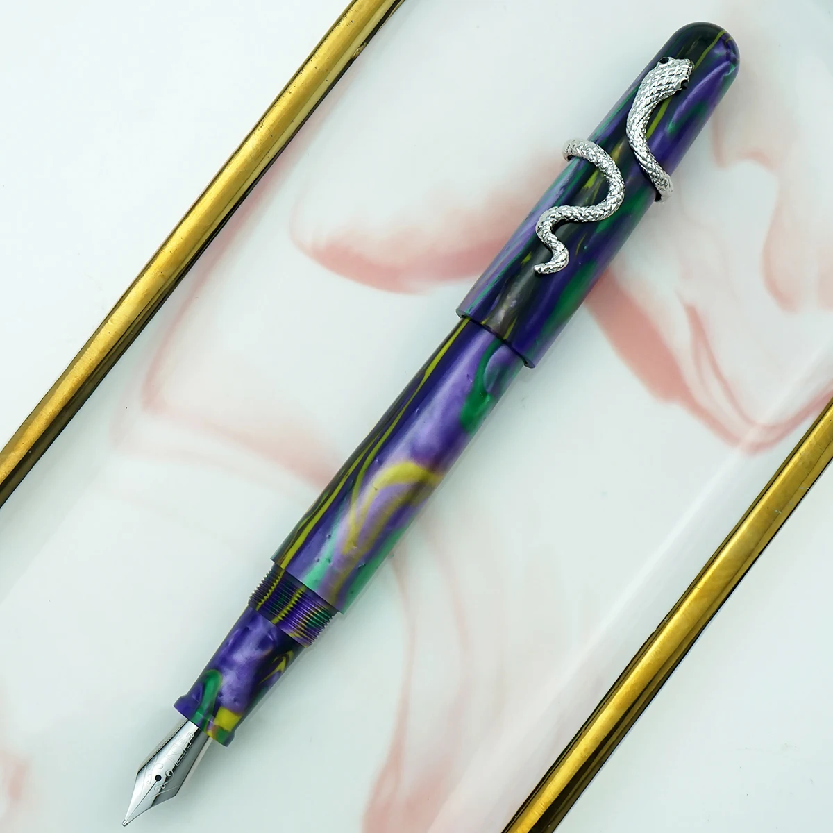 

Fuliwen 017 Resin Fountain Pen Color Quicksand Beautiful Ink Pen Acrylic Big Size Pen with Unique Snake Ring M Nib Luxury Pen