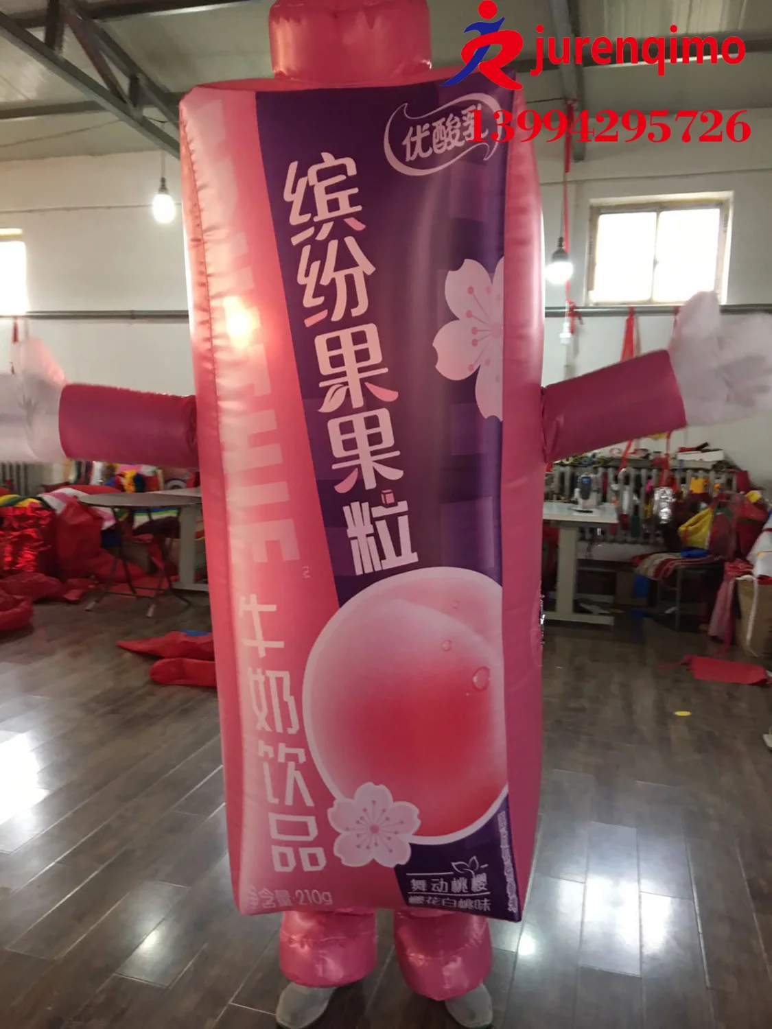 

Hot sale inflatable advertising material walking bottle air mold inflatable people wear feasible air mold customization