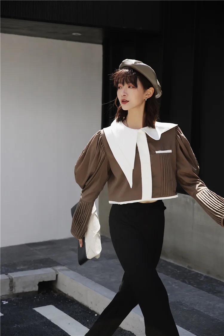 

[Fashion] Tide Autumn And Winter New Products Fashion Retro Puff Sleeves Irregular Thin Wild Shirt Women PA529