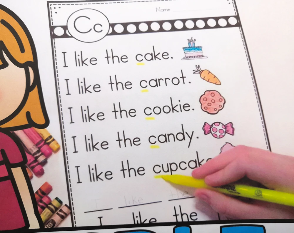 Детский обучающий простой учебный лист с алфавитом английский язык домашнее