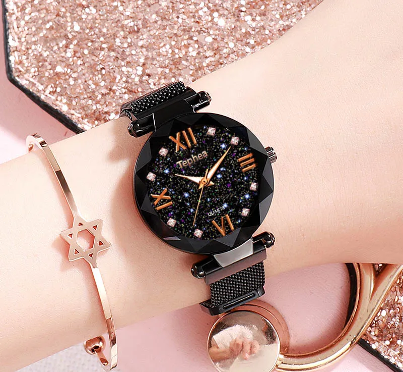 Часы женские кварцевые со стразами браслет с изображением звездного неба |