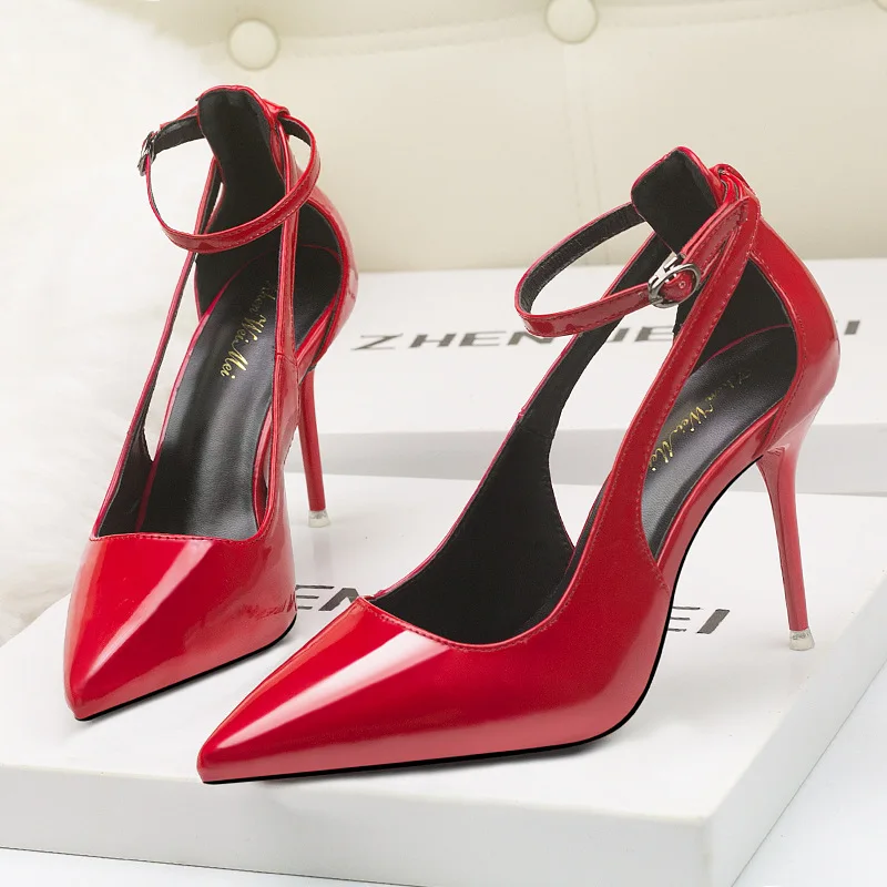 Женские туфли лодочки LTARTA белые простые на высоком каблуке с острым закрытым