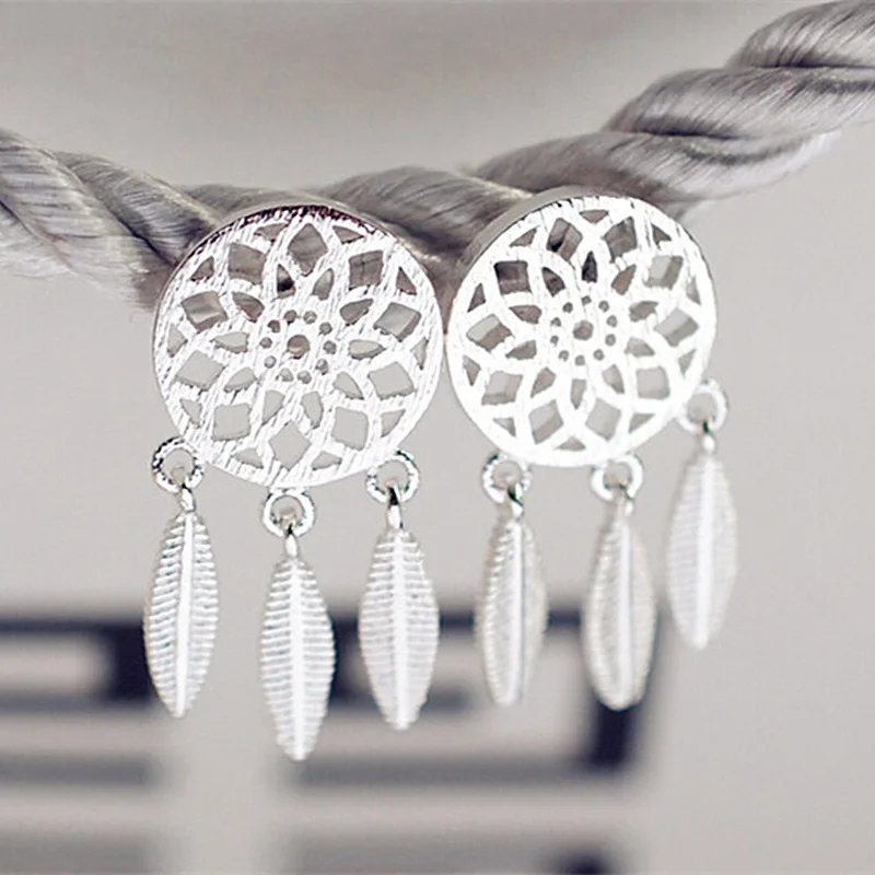 

Dream Catcher Fashion Metal Feather Stud Earring For Women Dainty Silver Color Simple Earrings Japan And Korea Style Jewelry