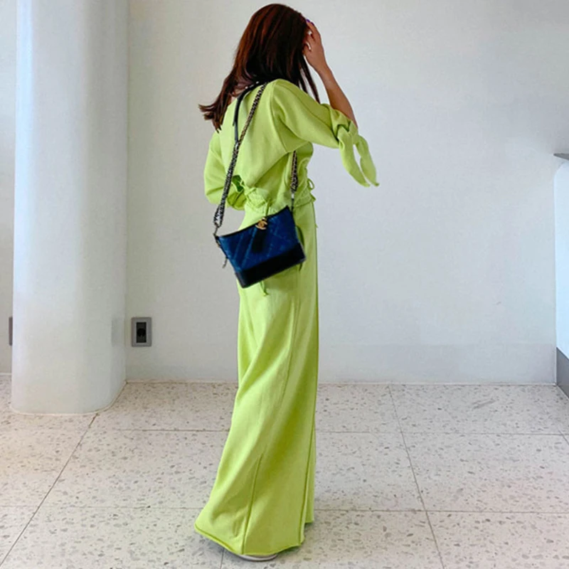 Женский костюм из двух предметов топ с открытыми плечами и широкие брюки высокой