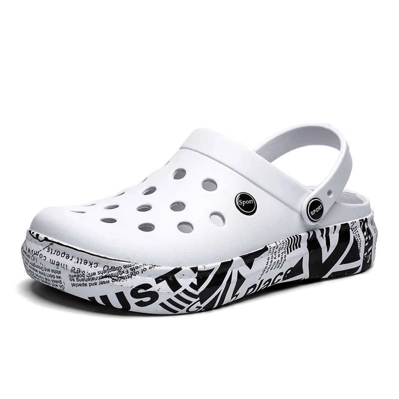 2021 New Fashion Sandals Men Clogs Slippers Soft Bottom Beach Sandals Men Clog Sandals Comfortable Breathable Ankle-Wrap EVA