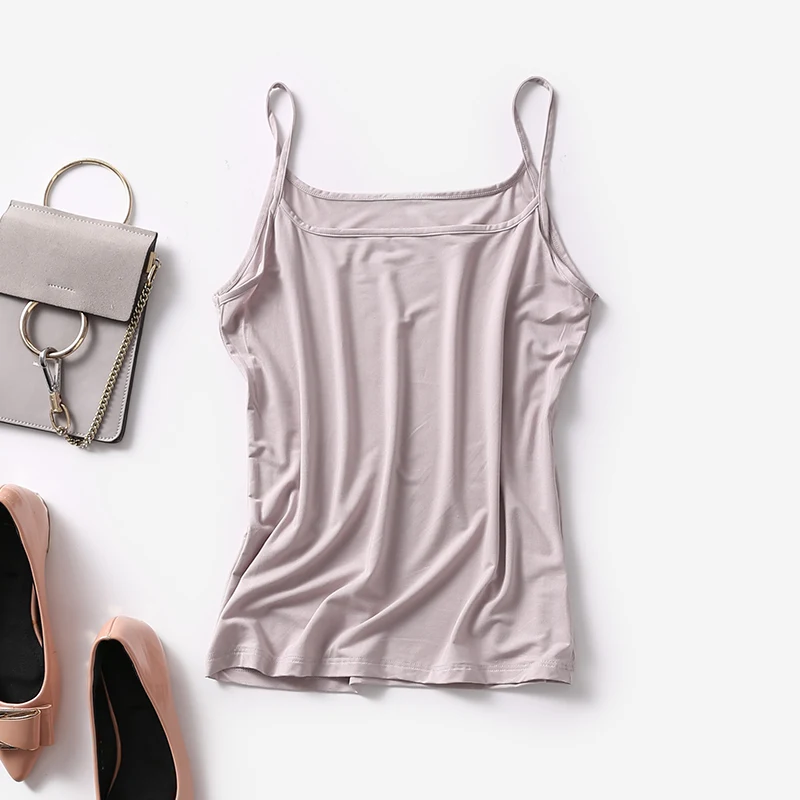 

Super easy to wear! Close your eyes and store 3 or 5 pieces! Cost price out! 11 colors! Skin friendly ice silk sling bottom vest