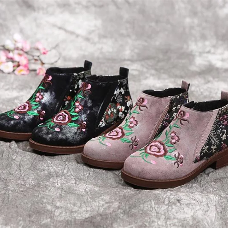 

Women's Shoes Fashion and Elegant Personality Color Matching PU Exquisite Embroidery Round Toe Low-heeled Fashion Boots HL639