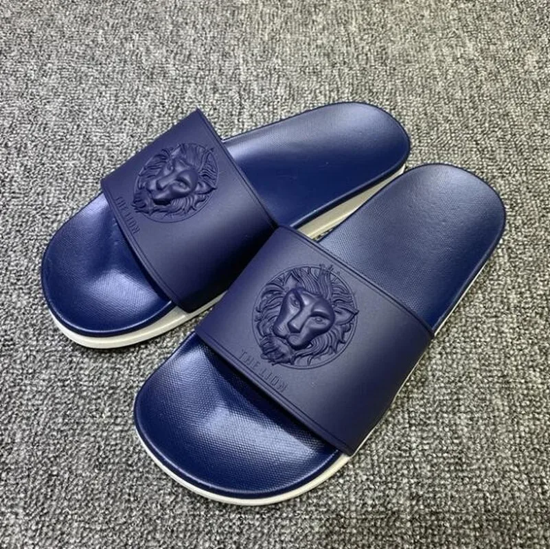 

Summer New Style Shoes for Men 2020 Two-color Bottom Lion Slides Men Outdoor Non-slip Europe Rubber Slippers Wild Beach Shoes