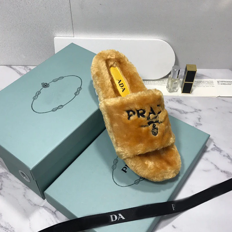 

Wohdhe Luxury Brand Wool Women Designer Slippers Fur Lady Winter Plush Slides Thick Bottom Home Slides Flat Autumn Flip Flops