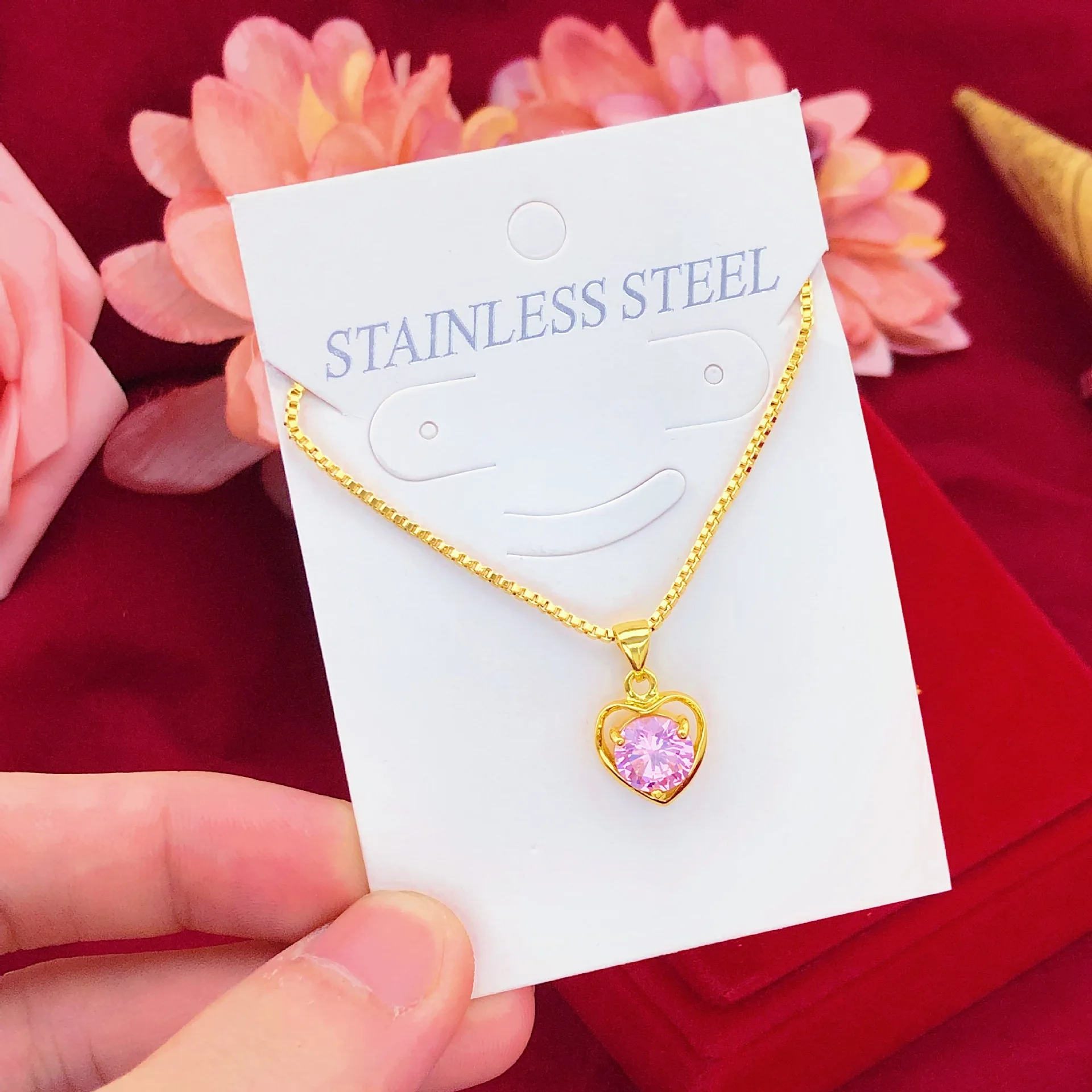 Not Fade 14k Yellow Gold Pendant Necklace for Women Love Heart Clavicle Chain Gold Necklace Valentines Day Fine Jewelry Gift