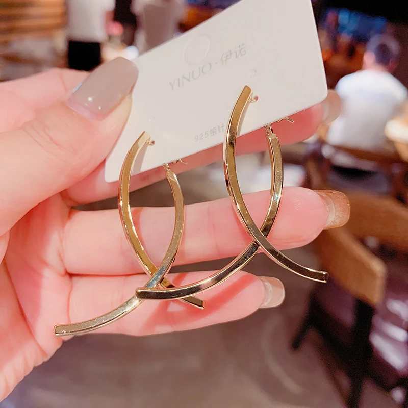 

New Cold Wind Classic Niche Design Simple Metal Earrings For Woman Fashion Korean Jewelry Temperament Girl's Daily Wear Earrings