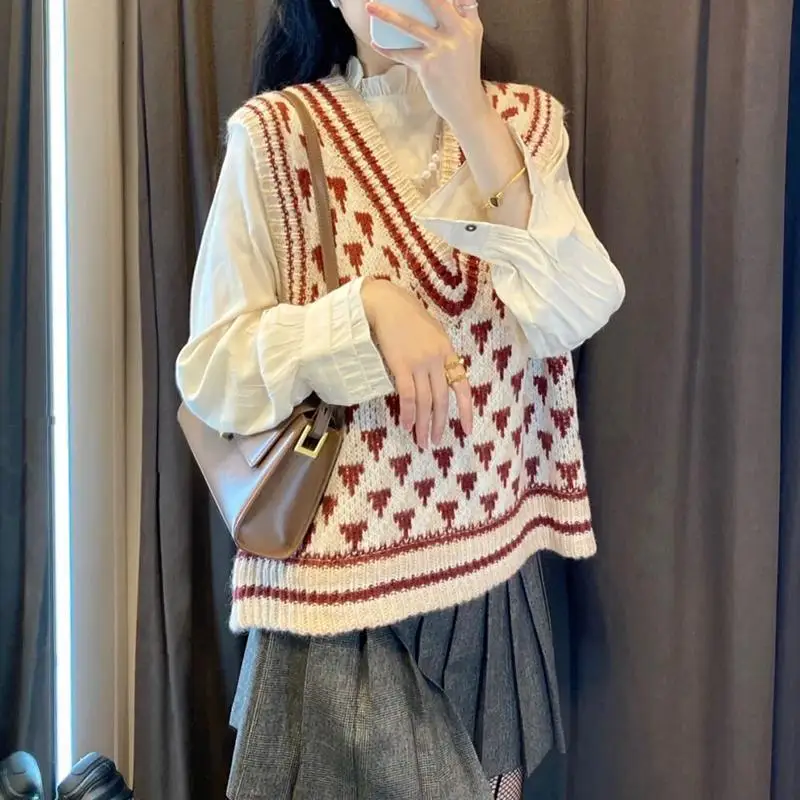 

Vest Women's Knitting V-neck Top Jacket Sweater 2021 New Women's Wear with Top In Spring and Autumn