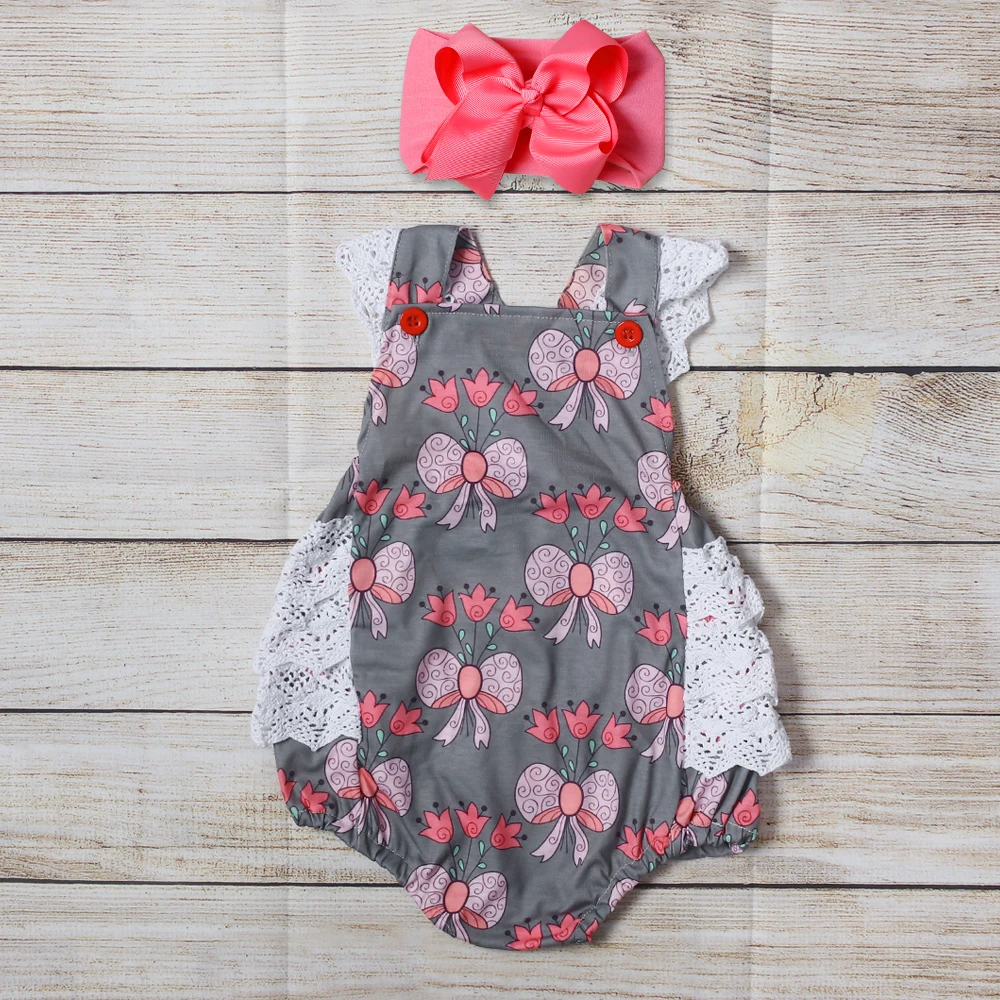 

Summer Girls Clothes Bow And Three Pink Small Flowers Print Pattern Sleeveless White Lace Toddler Baby Rompers