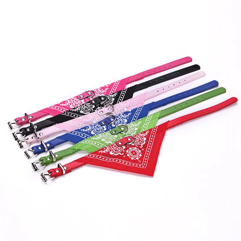 

Dog Bandana Collar Adjustable Cat Pet Neckerchief PU Collar with Printed Triangular Scarf GR5