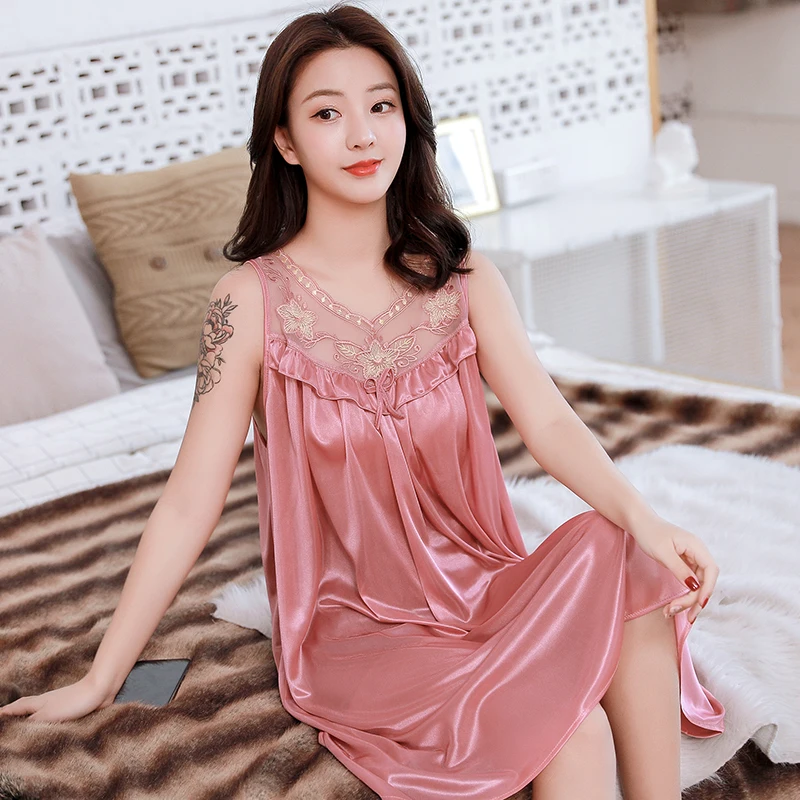 Large Size 4XL Women Sexy Sleep Wear Lingerie V Neck Floral Lace Sleepwear Ice Silk Nightgown Soft Robes Long Loose Sleep Dress