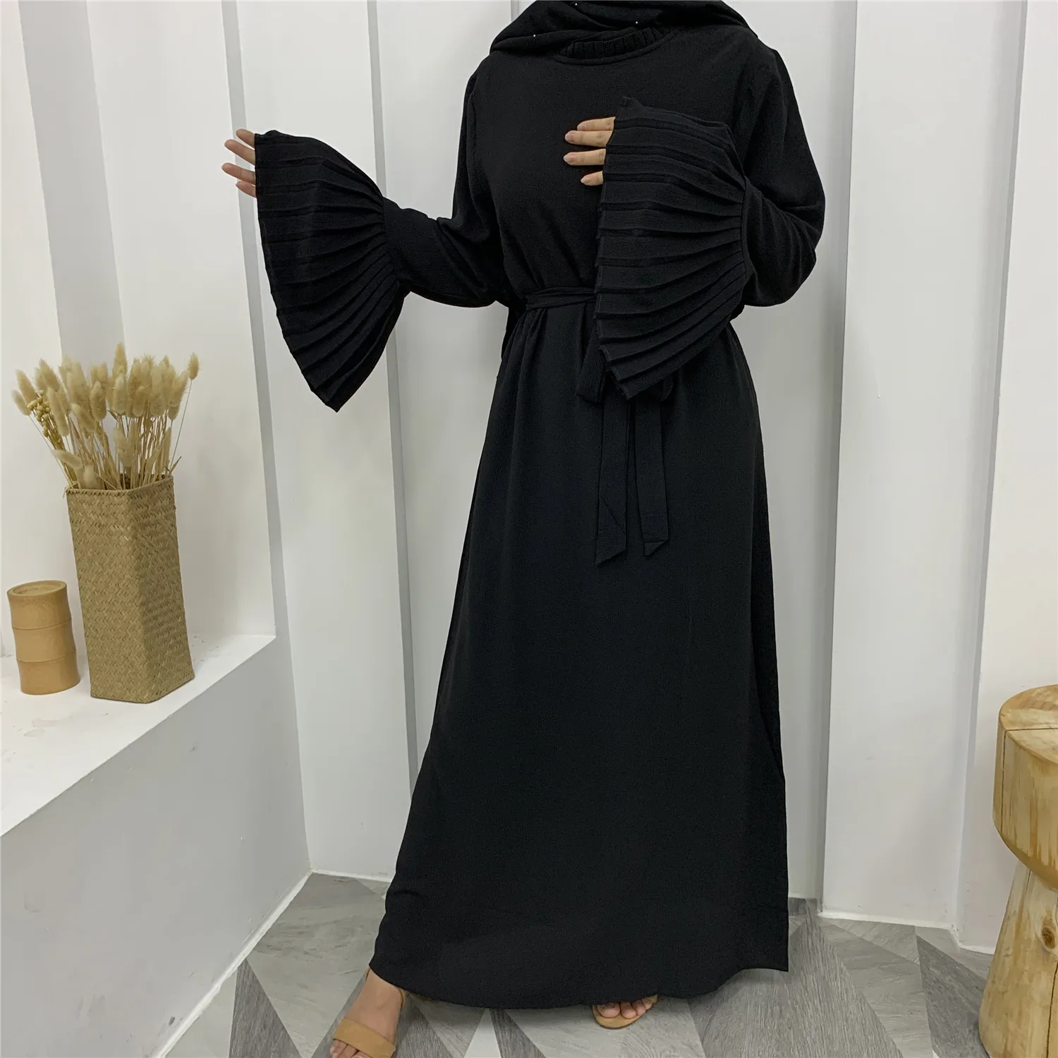 

Donsignet Muslim Dress Muslim Fashion Middle East Eid Duabi Abaya Turkey Robe Plus Size Round Collar Pleated Sleeve Muslim Dress