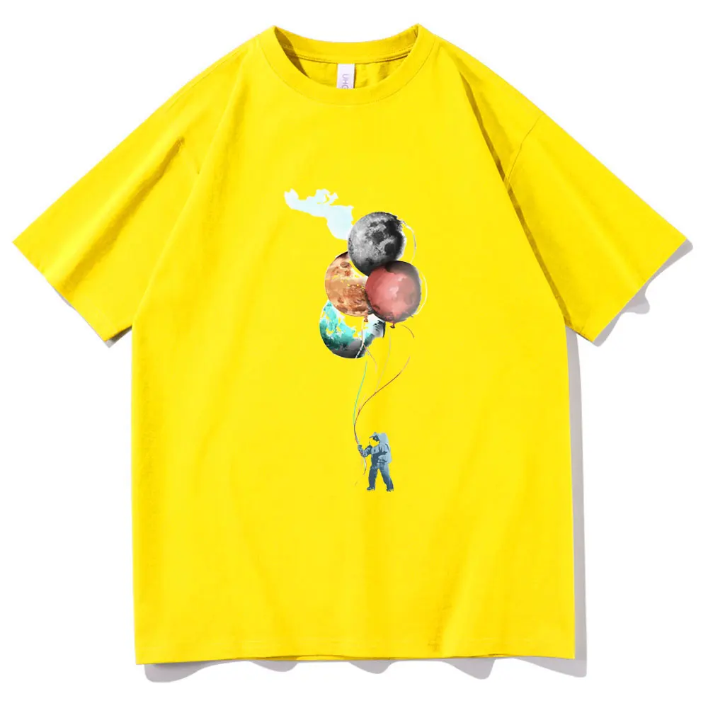 

Oversized Hip Hop Streetwear Super Cool Design Spaceman Fashion Men Tshirt Big Size Spring Summer Male Cosplay Tee Short Sleeve
