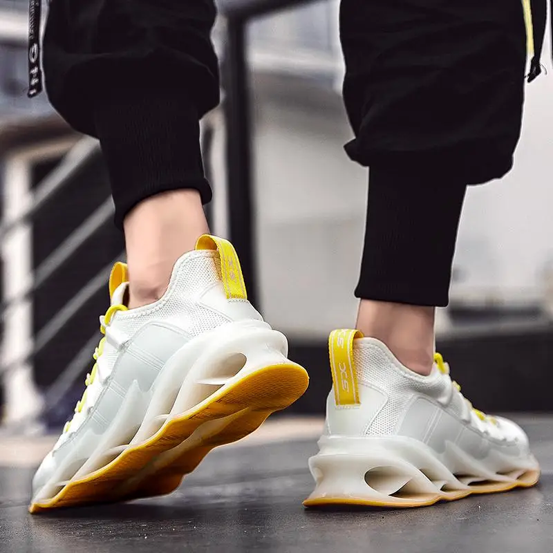 

Men's Running Shoes New Summer Lightweight Breathable Comfortable Leisure Sports Trend Shoes Height Increasing Cushioning Shoes