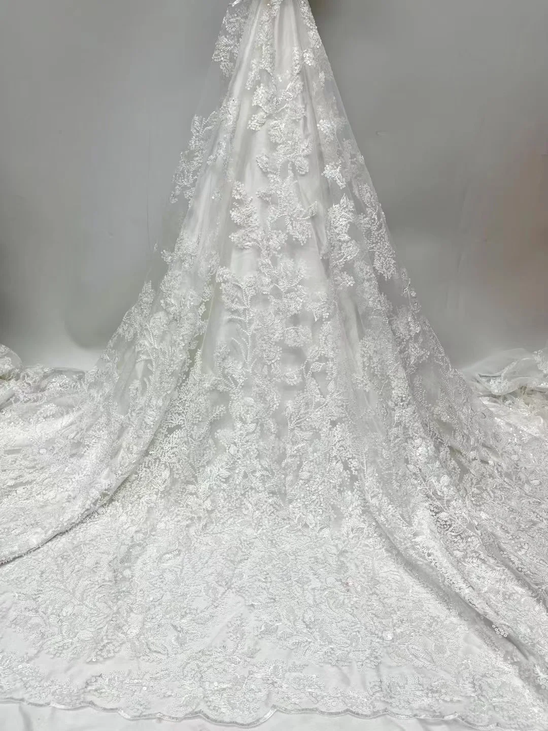 

Чистый белый 2022 Высококачественная вышитая блестками Роскошная ткань для свадебного платья дизайнерская ткань французская сетка тюль кру...