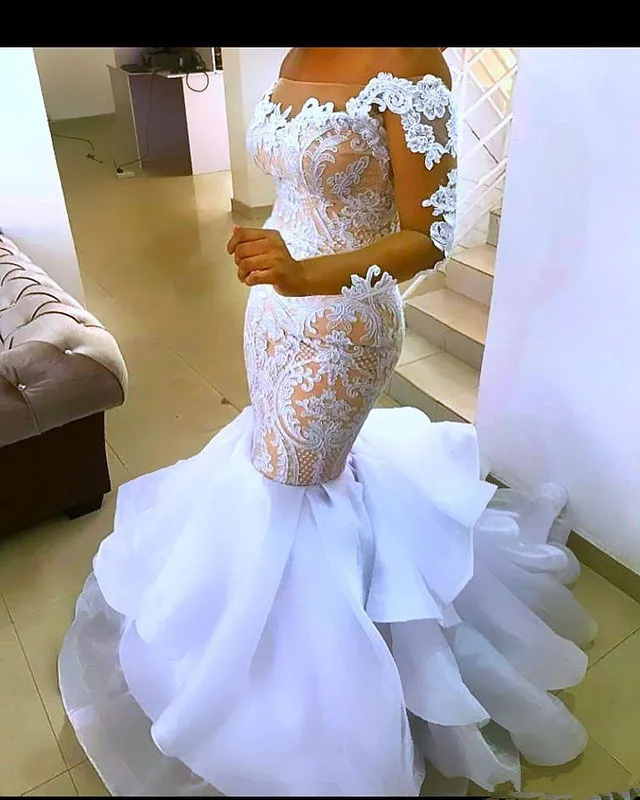 Женское свадебное платье с юбкой-годе оборками в виде каскада | Свадьбы и