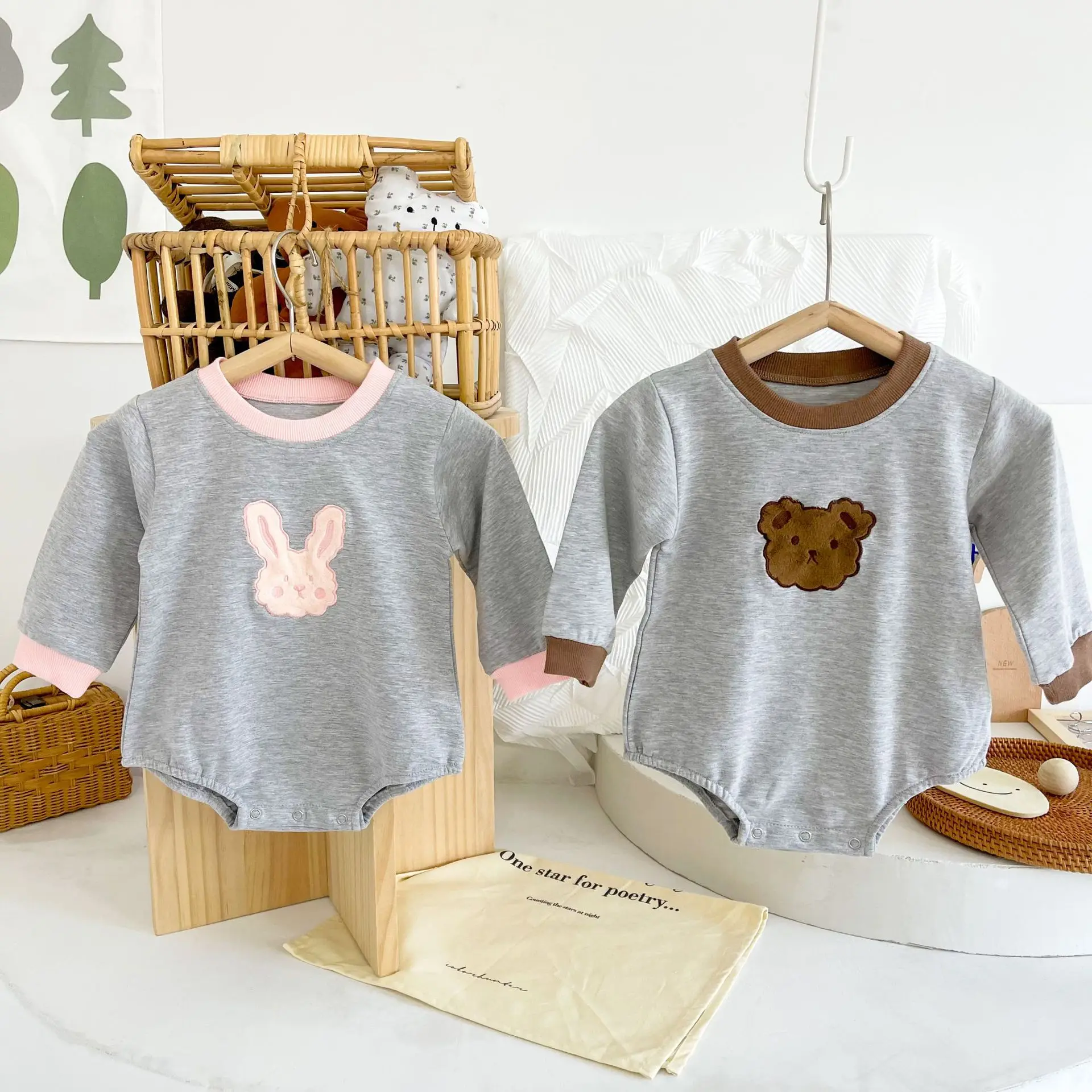 

2021 New Cute Animal Embroidery Bear Bunny Baby Clothes Unisex Infant Bodysuit Cotton Long Sleeve Toddler Jumpsuit Autumn Baby