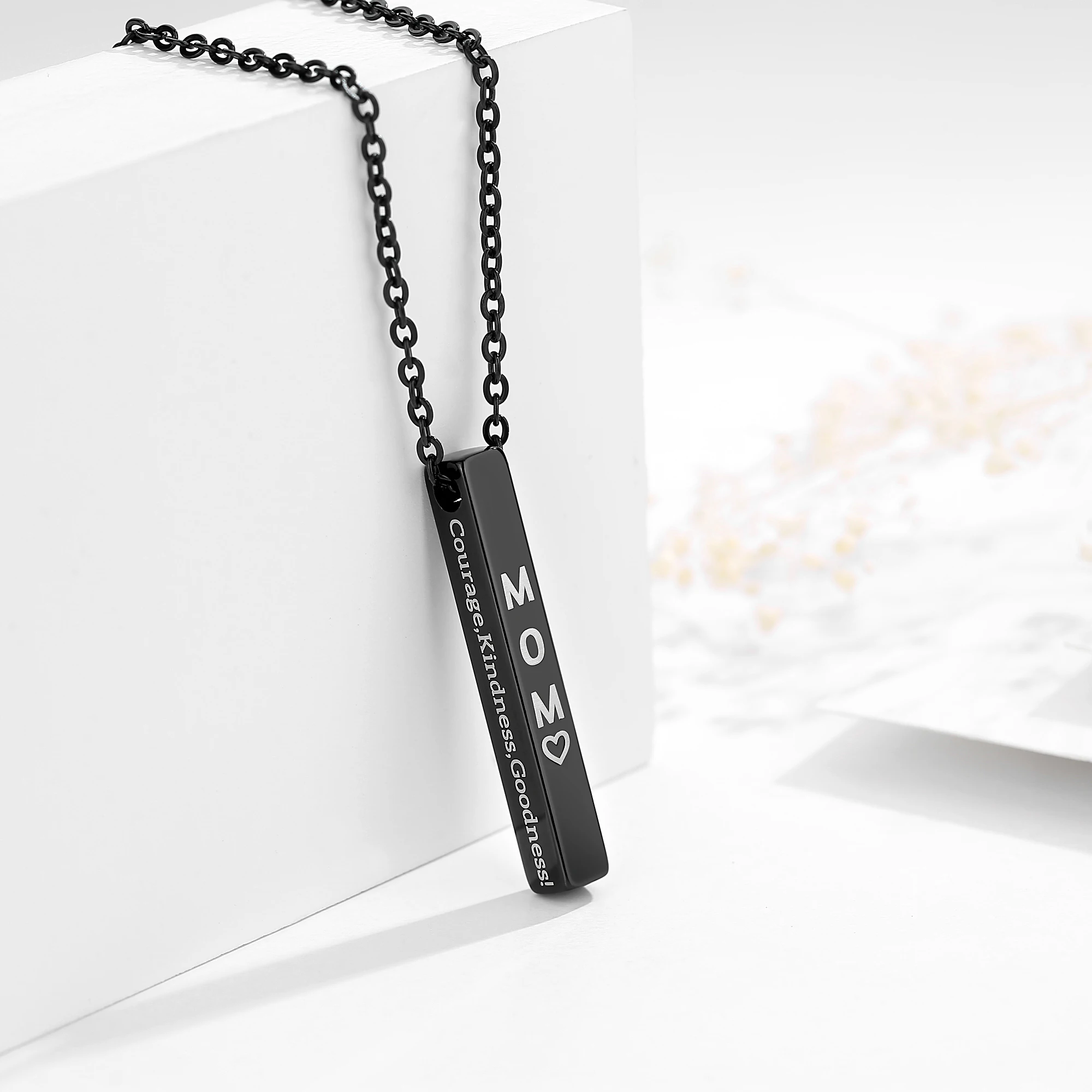 Ожерелье с именем на заказ подвеска гравировкой имени в виде сообщения текста