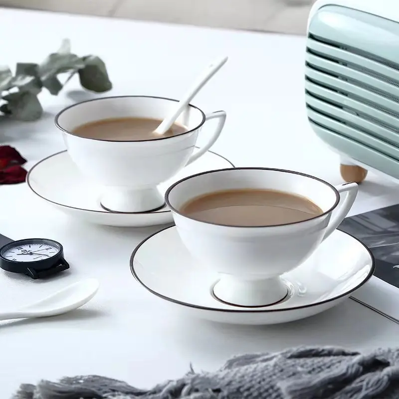 

White Simplicity Ceramic Coffee cups Condensed Coffee Mugs Cafe Tea breakfast Milk Cups Saucer Suit with Dish Spoon Set Ins