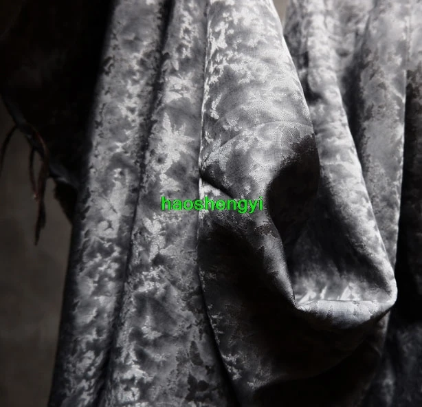 Ткань для одежды жаккардовая с эффектом грязной стирки темным узором рисовая