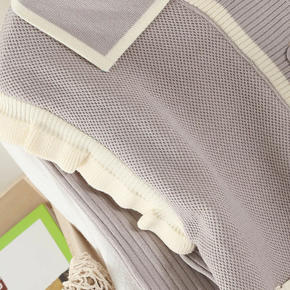 

Knitted Crop Cardigan Women Korean Short Sweater Jacket 2021 Autumn New Laple Ruffles Long sleeve V neck Gray Splicing Knit Coat