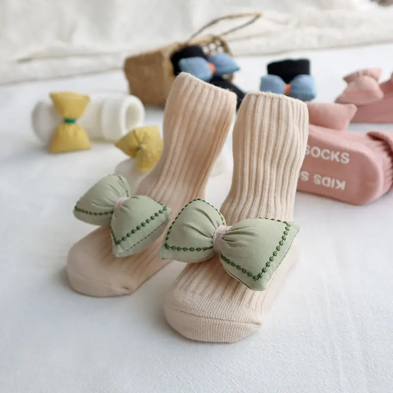 Calcetines de rayas verticales para beb&eacute;, con forma de lazo de mu&ntilde;eca 3D, calcet&iacute;n antideslizante de luna llena, ropa para ni&ntilde;os y ni&ntilde;as-3