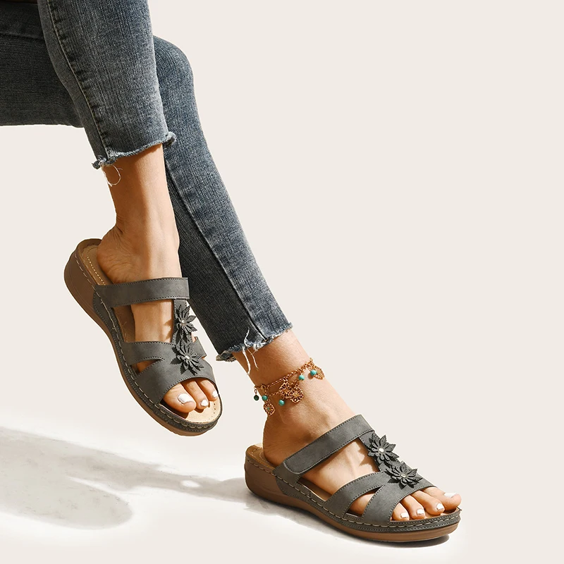 

New Summer Women Sandals Breathable Soft Slides Comfortable Flat OpenToe Slopeheel Shoe Low Heel Outside Footwear Lady Slippers